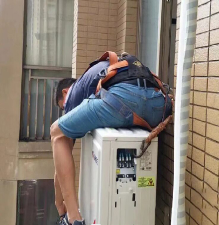 白朗空调移机